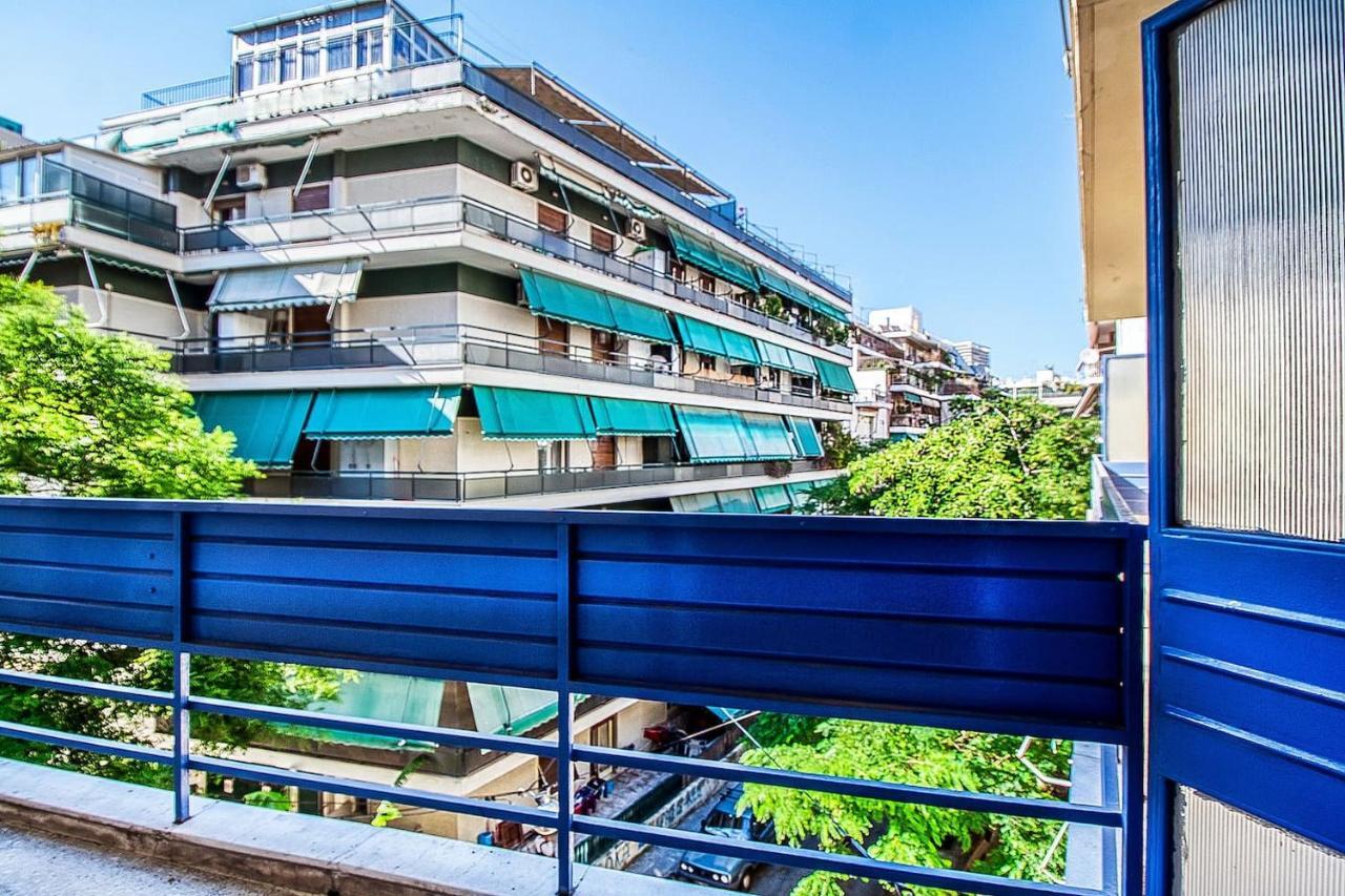 Spacious flat near Ampelokipoi metro station Atene Esterno foto